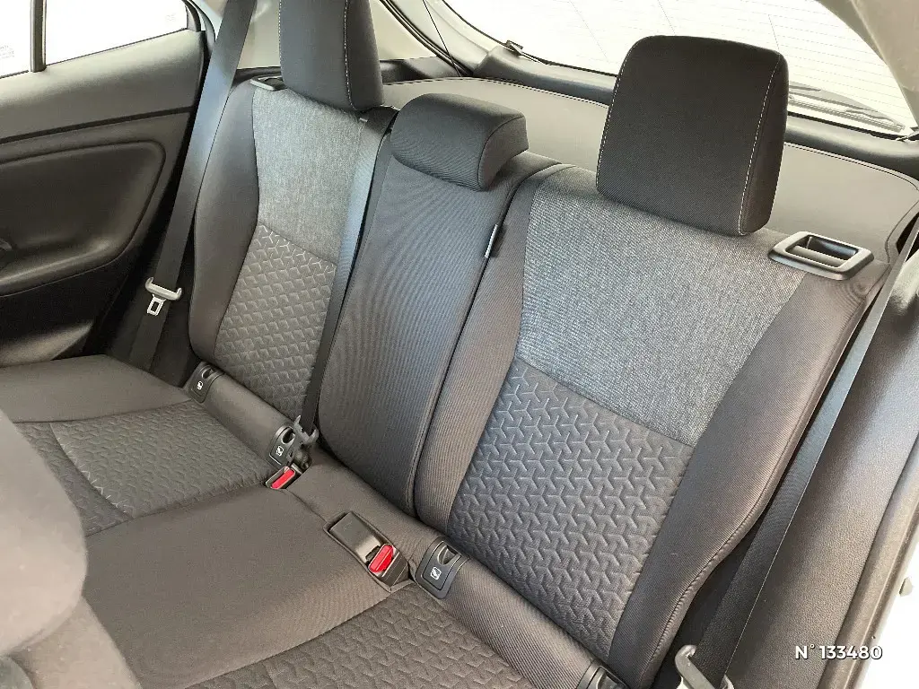 TOYOTA YARIS CROSS I - Miniature 26