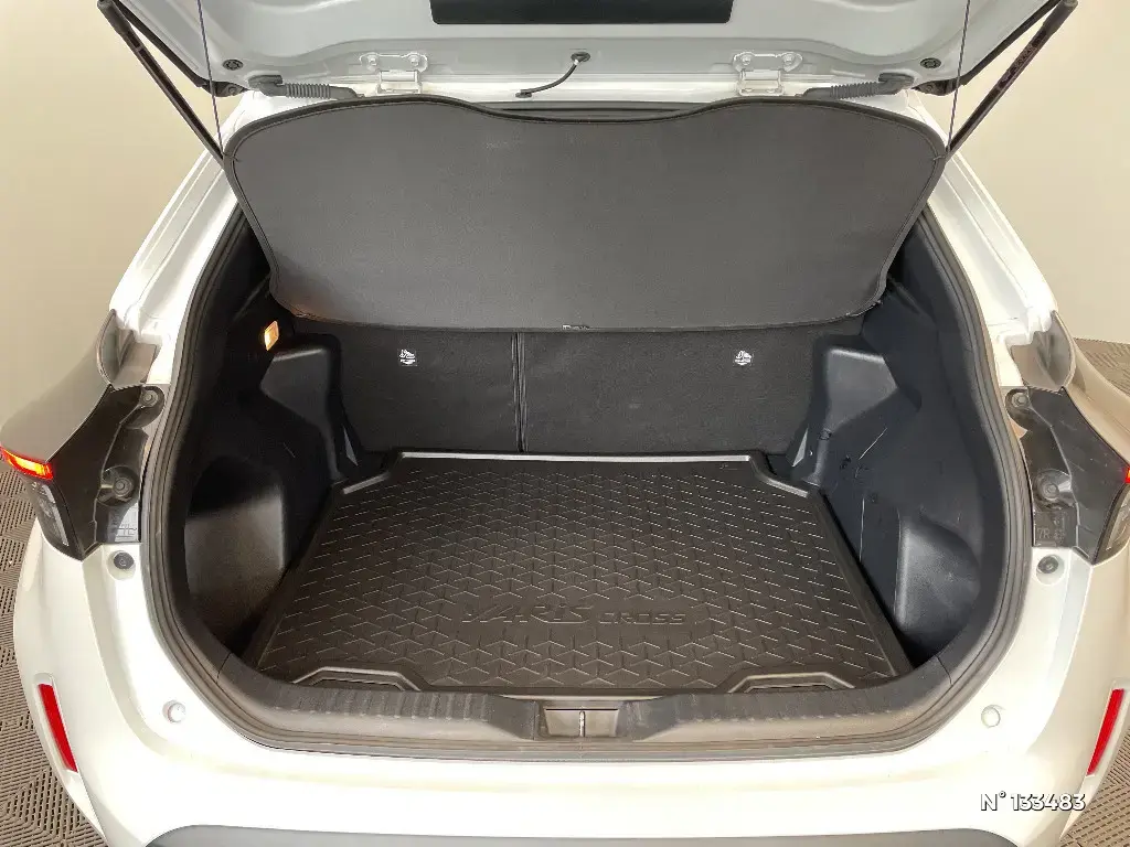 TOYOTA YARIS CROSS I - Miniature 10