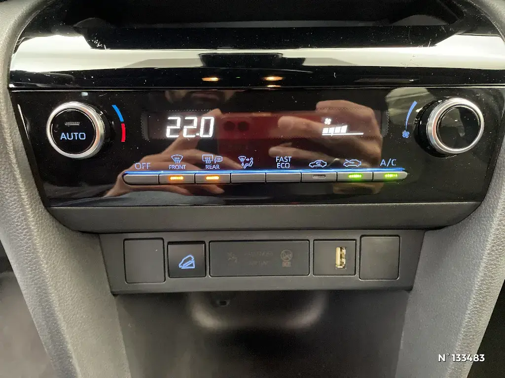 TOYOTA YARIS CROSS I - Miniature 12