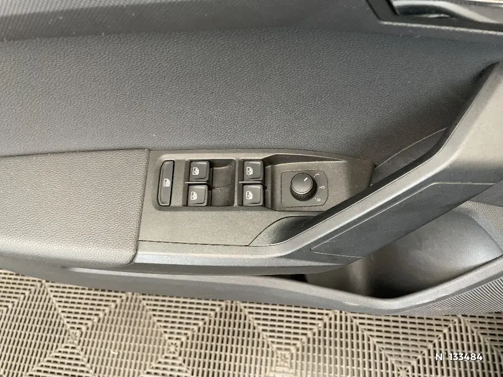 SEAT ARONA - Miniature 12