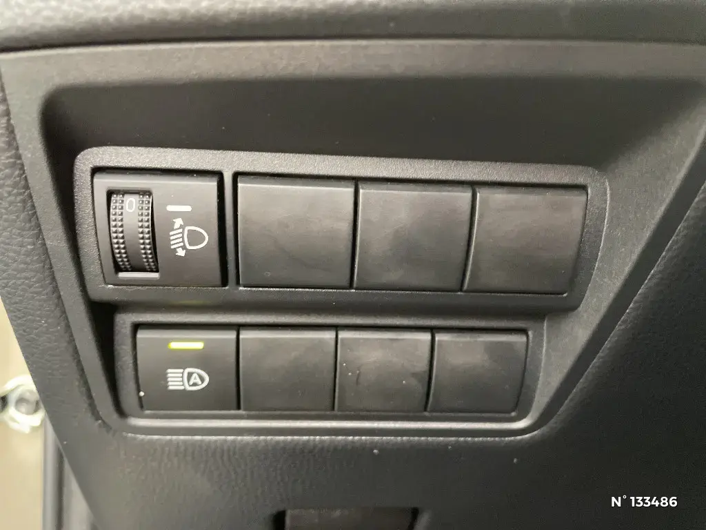 TOYOTA YARIS CROSS I - Miniature 11
