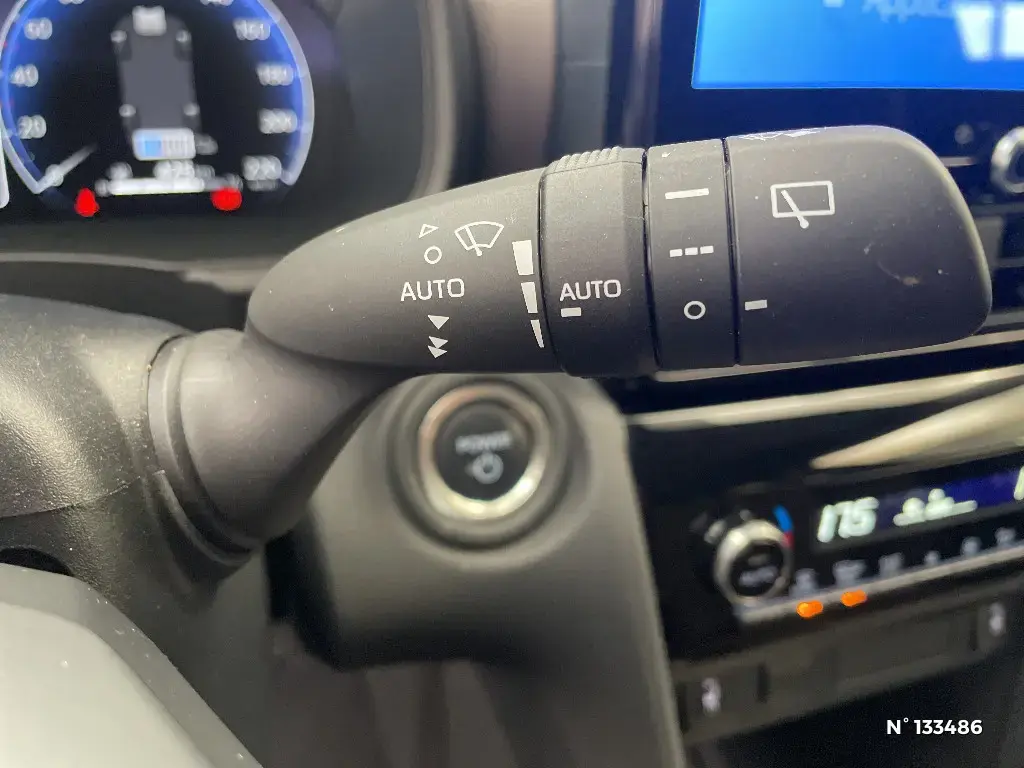 TOYOTA YARIS CROSS I - Miniature 20