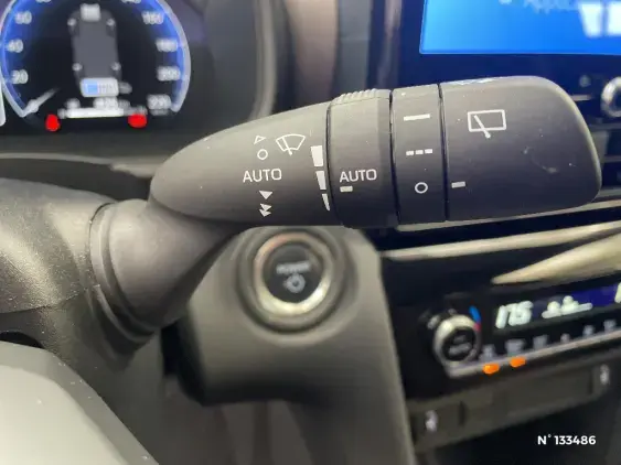 TOYOTA YARIS CROSS I - voiture d'occasion - Photo 39