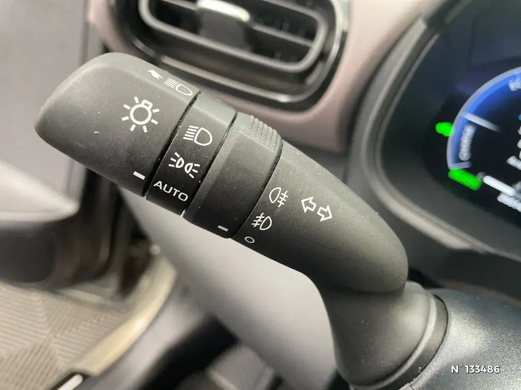 TOYOTA YARIS CROSS I - Miniature 21