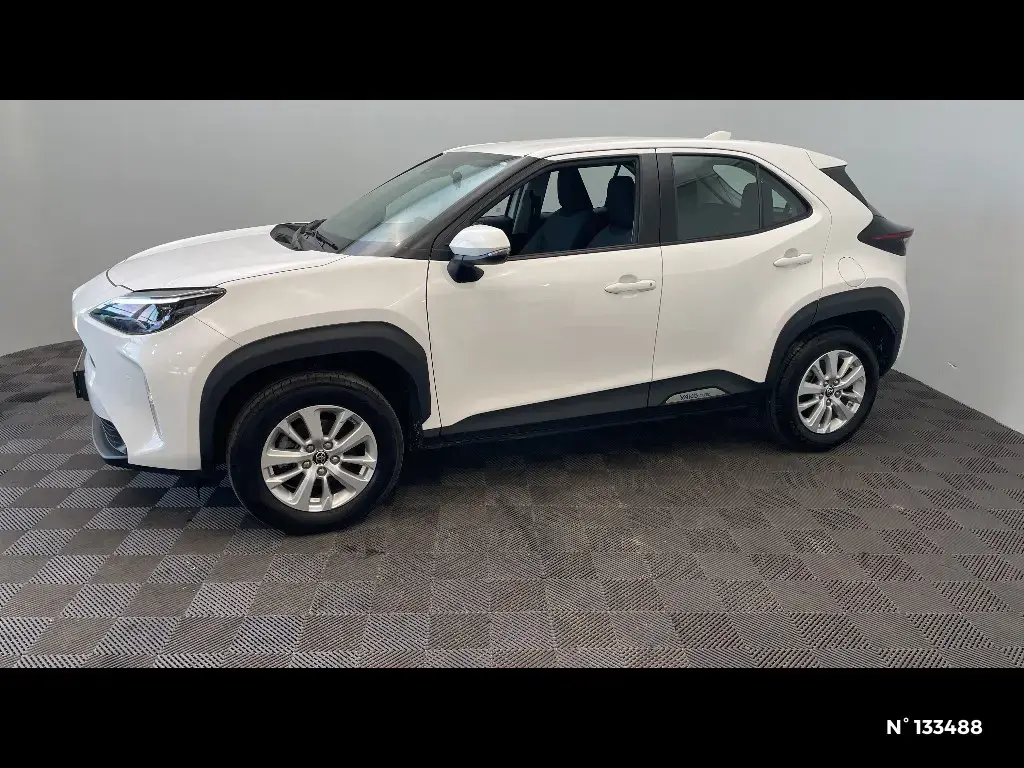 TOYOTA YARIS CROSS I - Miniature 4