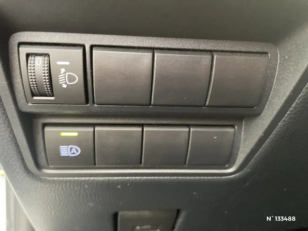 TOYOTA YARIS CROSS I - Miniature 11
