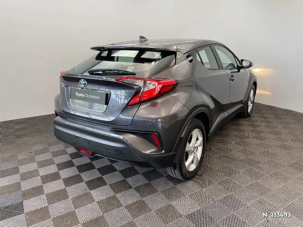 TOYOTA C-HR - Miniature 2