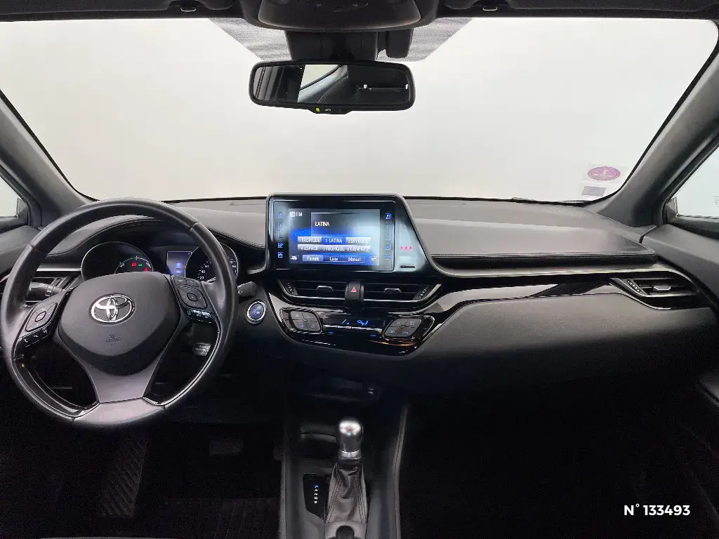 TOYOTA C-HR - Miniature 6