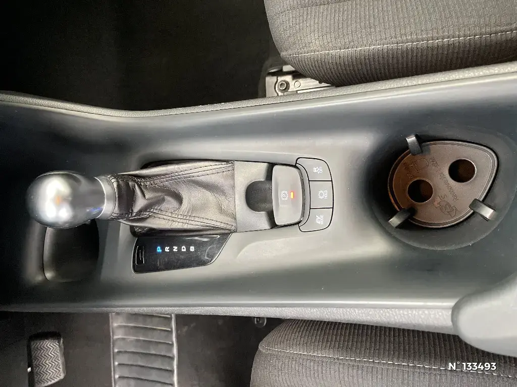 TOYOTA C-HR - Miniature 21