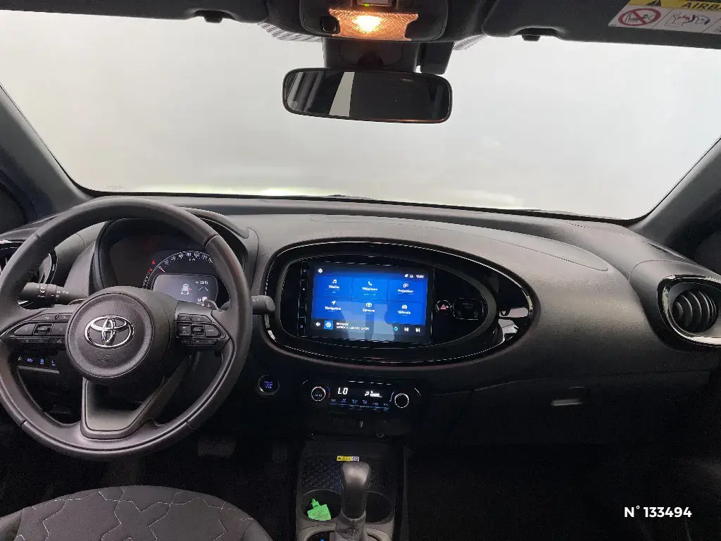 TOYOTA AYGO X - Miniature 6