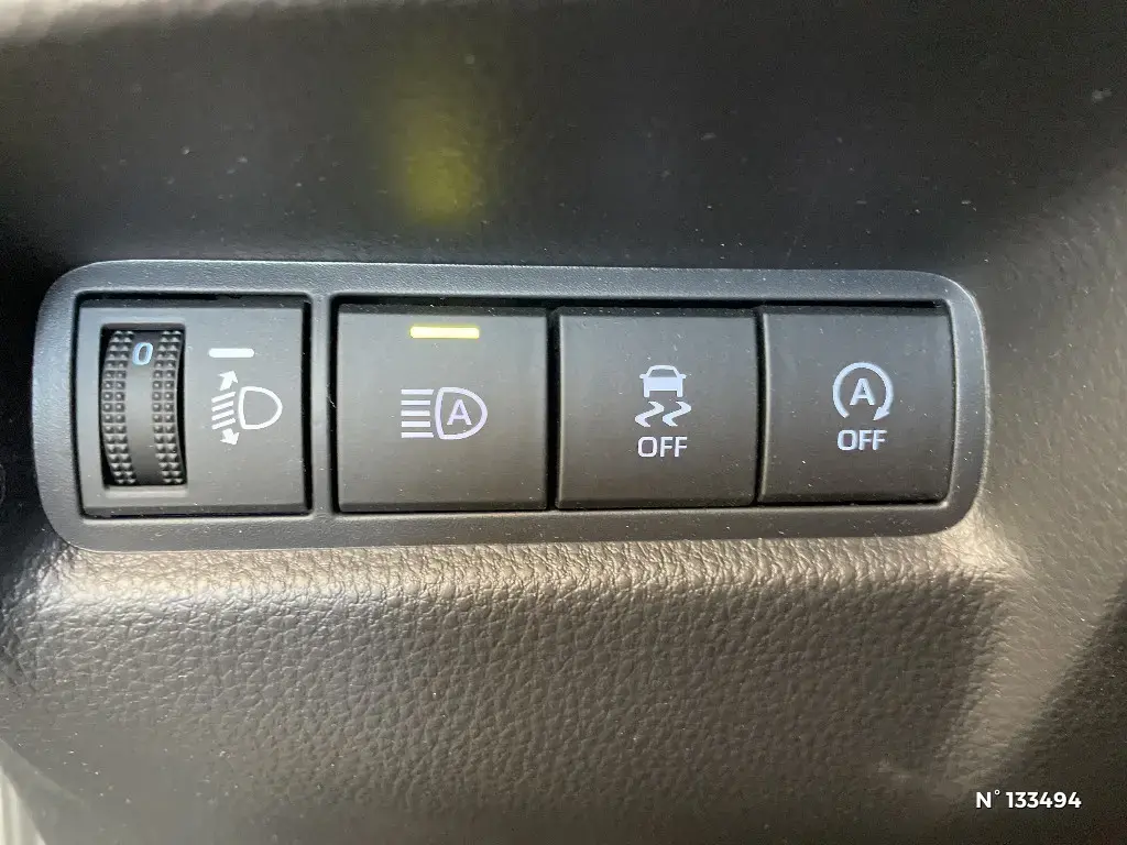 TOYOTA AYGO X - Miniature 11