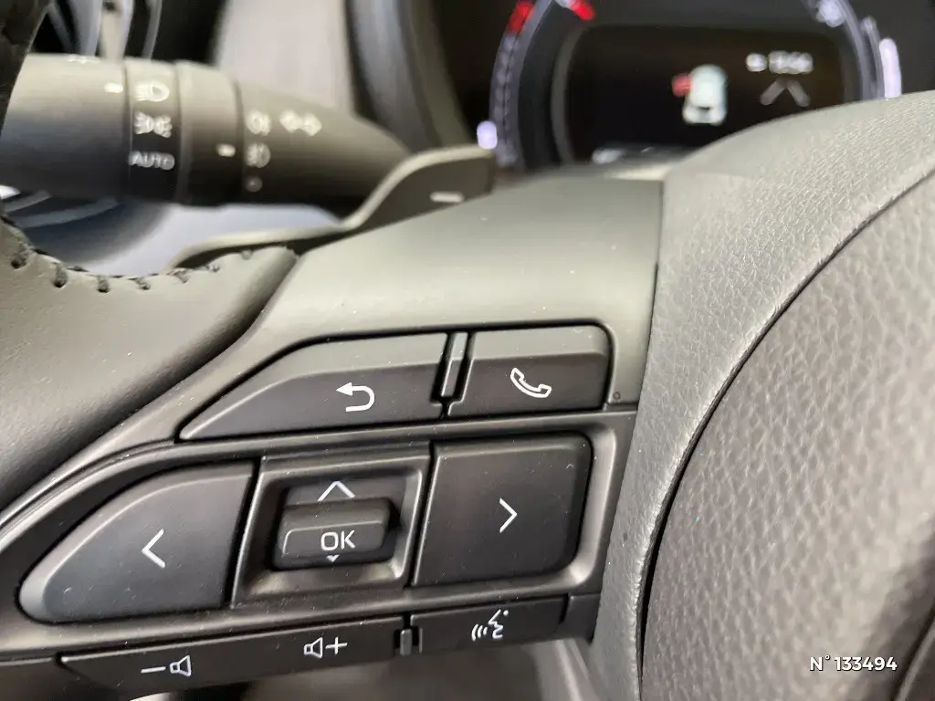 TOYOTA AYGO X - Miniature 18