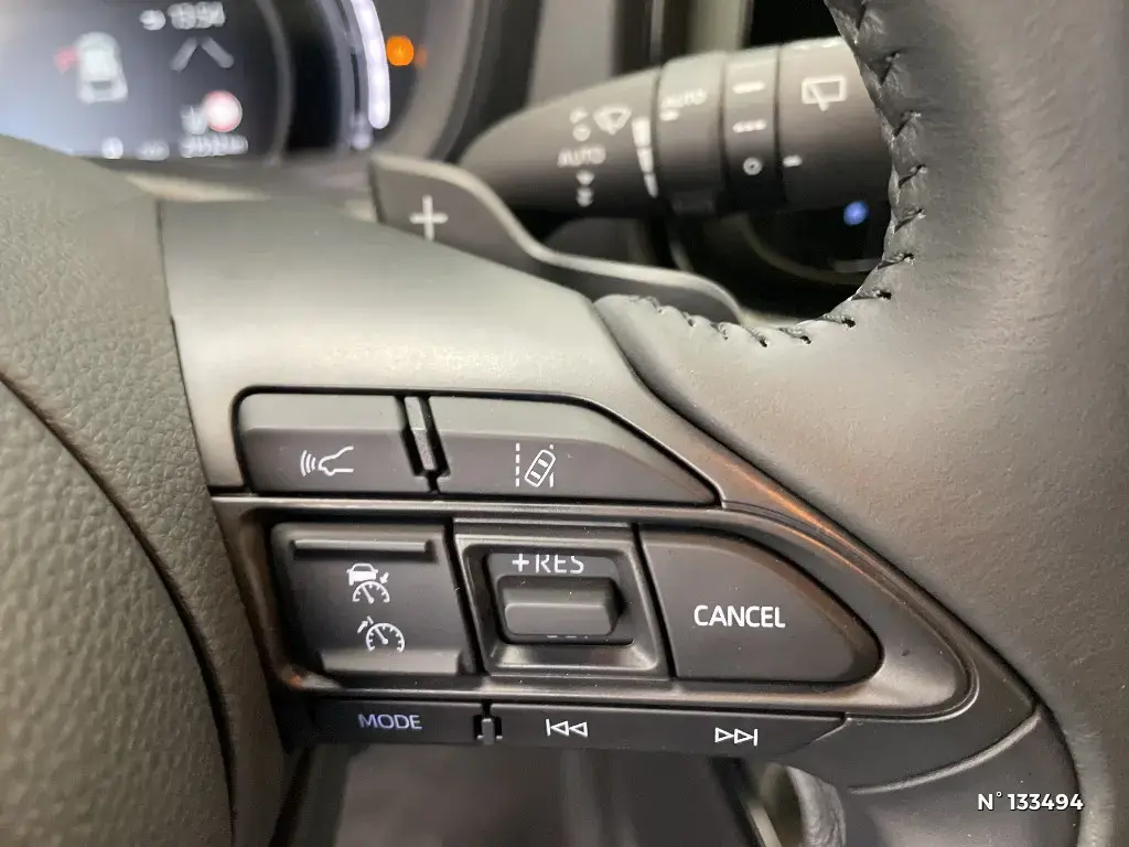 TOYOTA AYGO X - Miniature 19