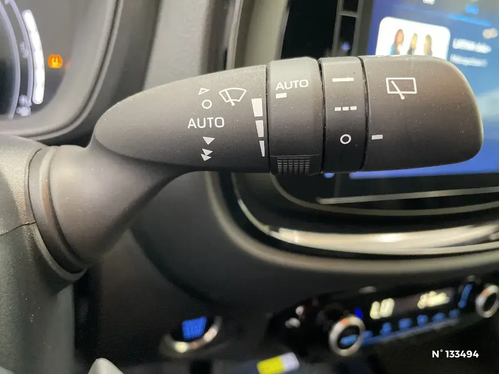 TOYOTA AYGO X - Miniature 21