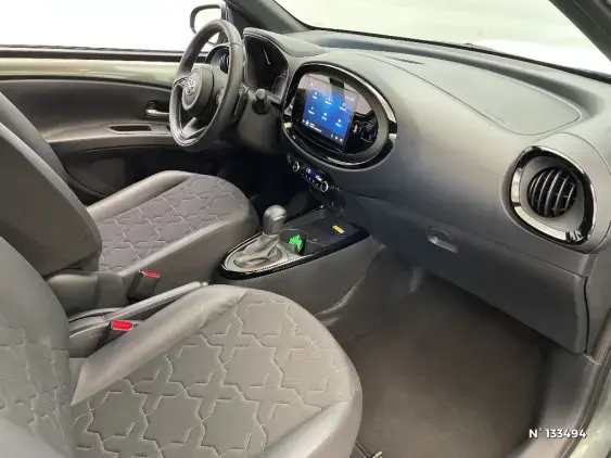 TOYOTA AYGO X - voiture d'occasion - Photo 10