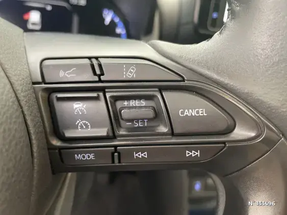 TOYOTA YARIS CROSS I - voiture d'occasion - Photo 38