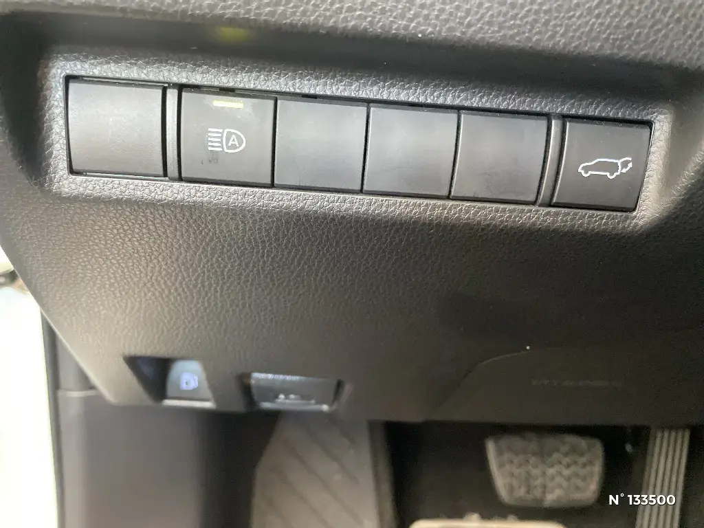 TOYOTA RAV4 V - Miniature 10