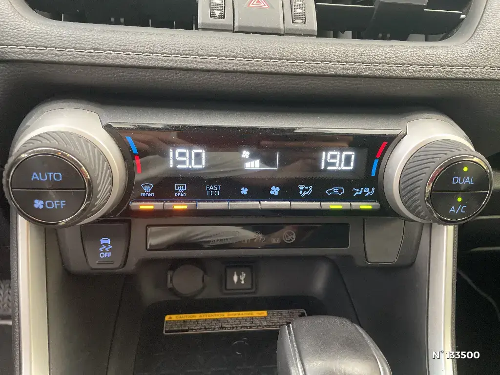 TOYOTA RAV4 V - Miniature 18