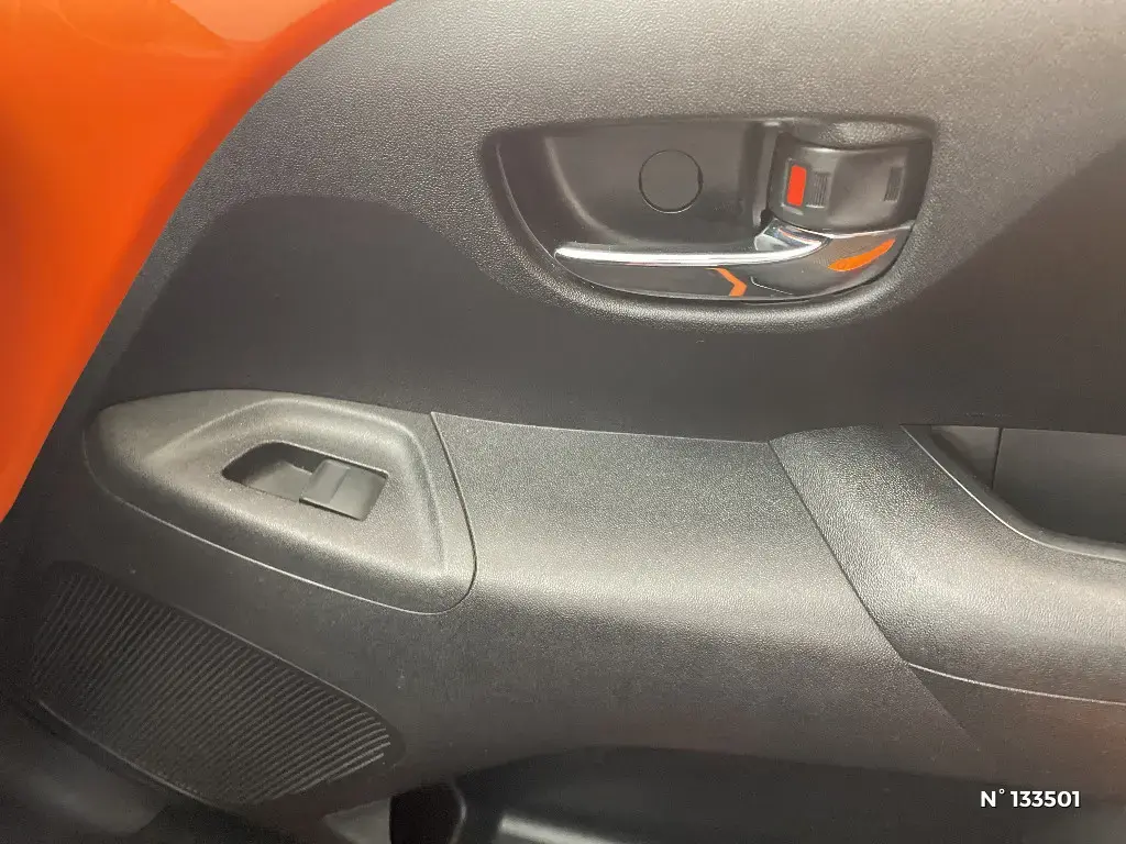 TOYOTA AYGO II - Miniature 15