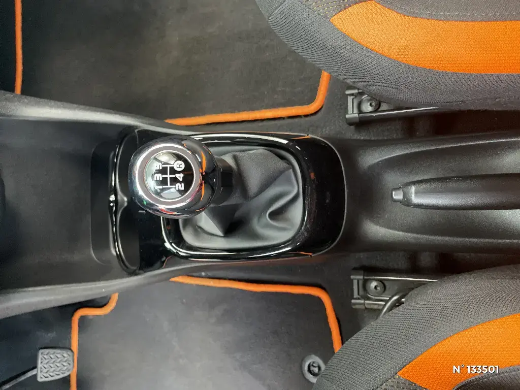 TOYOTA AYGO II - Miniature 22