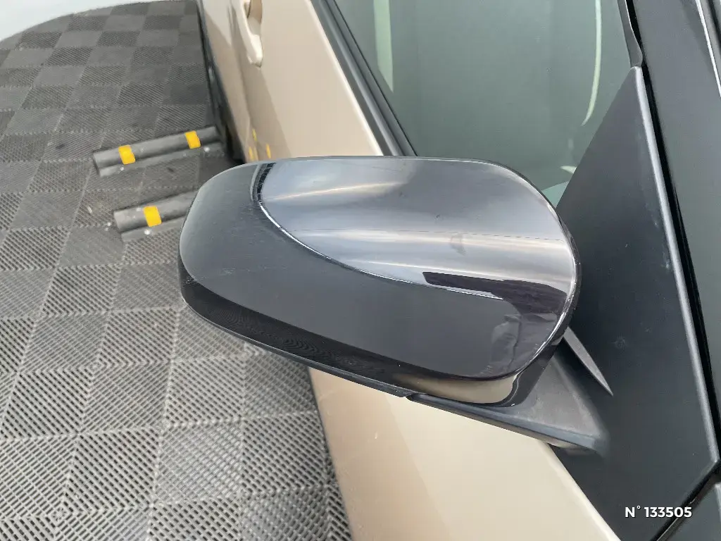 TOYOTA AYGO X - Miniature 25