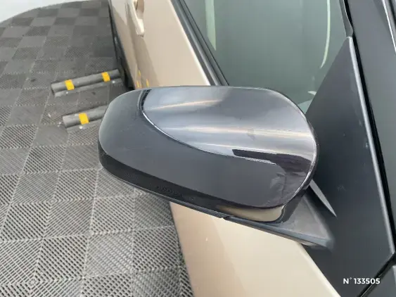 TOYOTA AYGO X - voiture d'occasion - Photo 44