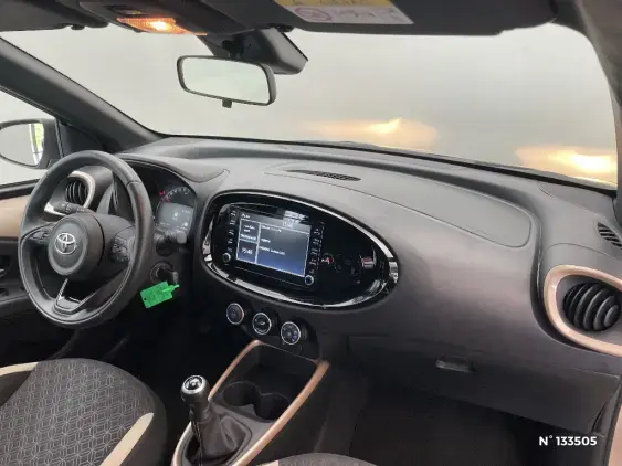 TOYOTA AYGO X - voiture d'occasion - Photo 10