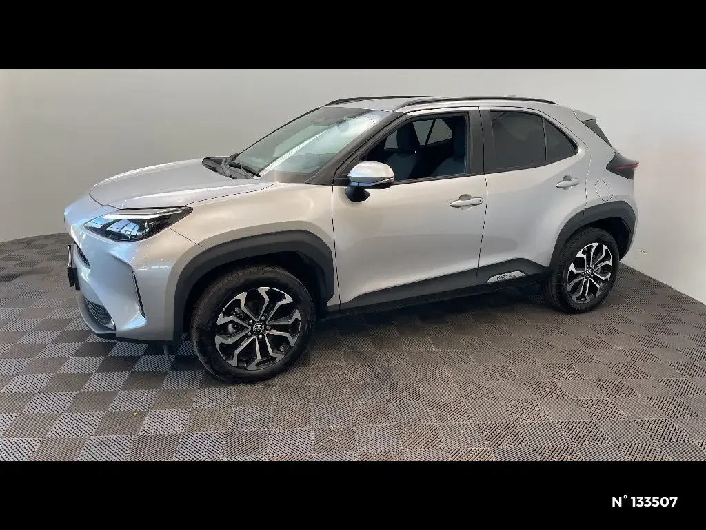 TOYOTA YARIS CROSS I - Miniature 4