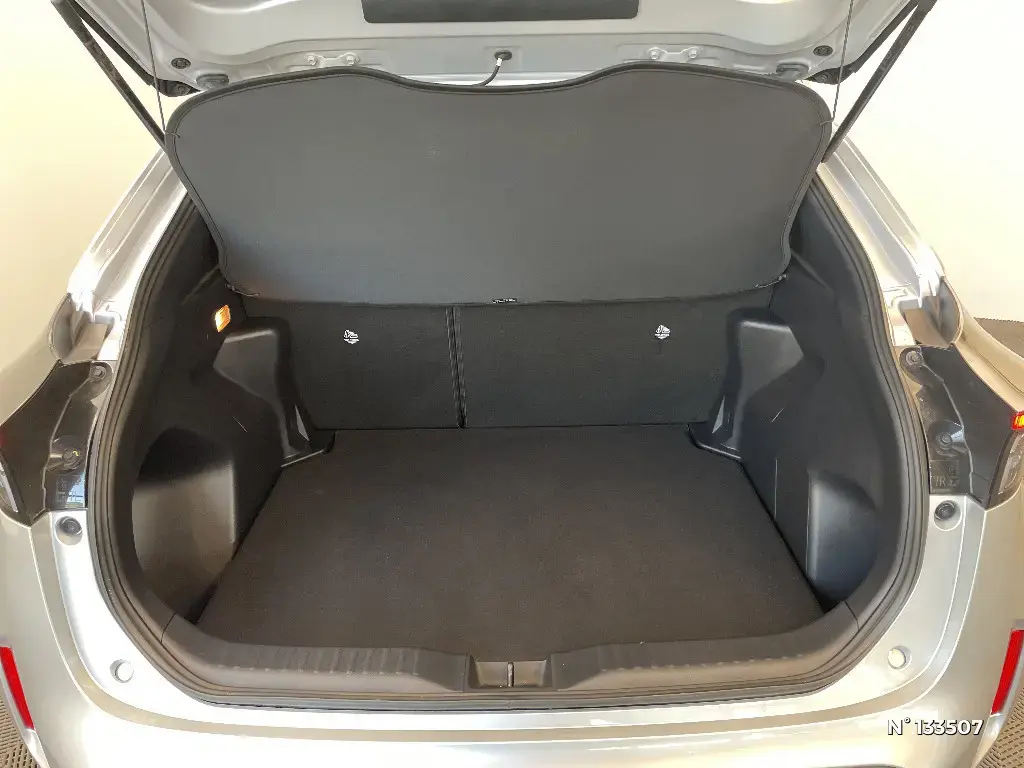 TOYOTA YARIS CROSS I - Miniature 10