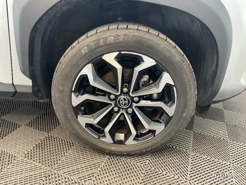 TOYOTA YARIS CROSS I - Miniature 5