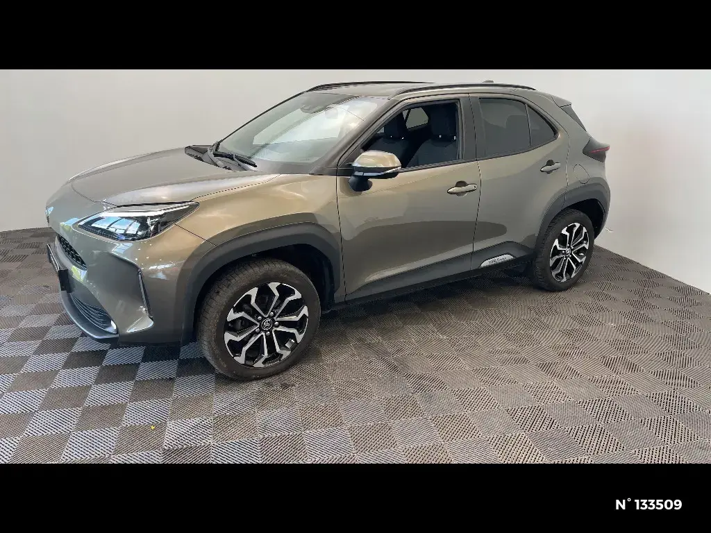 TOYOTA YARIS CROSS I - Miniature 4