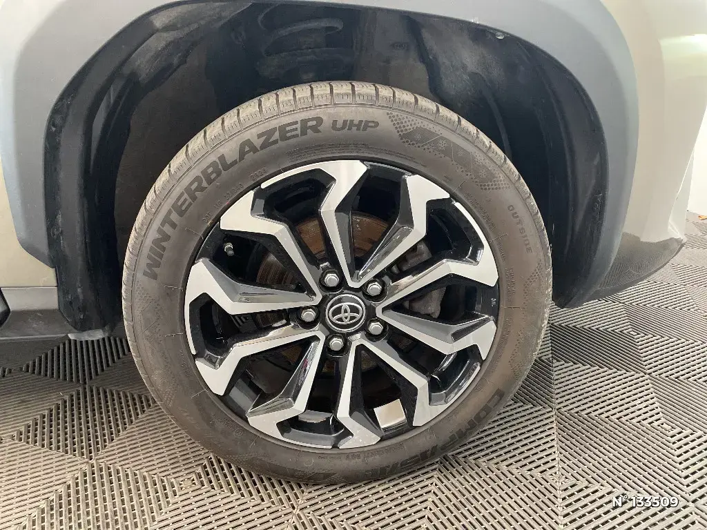 TOYOTA YARIS CROSS I - Miniature 5