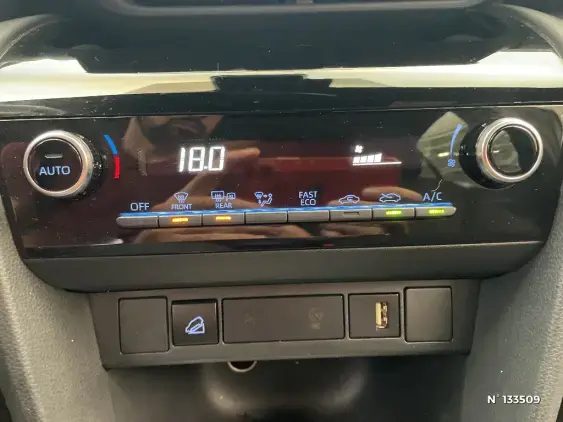 TOYOTA YARIS CROSS I - voiture d'occasion - Photo 31