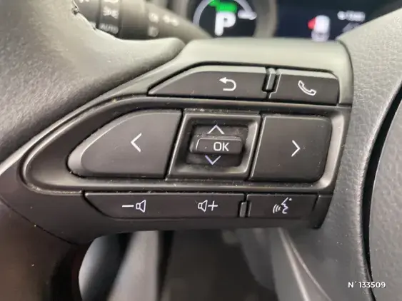 TOYOTA YARIS CROSS I - voiture d'occasion - Photo 37