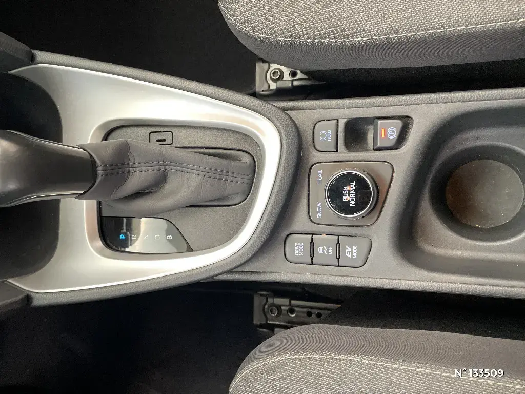 TOYOTA YARIS CROSS I - Miniature 22