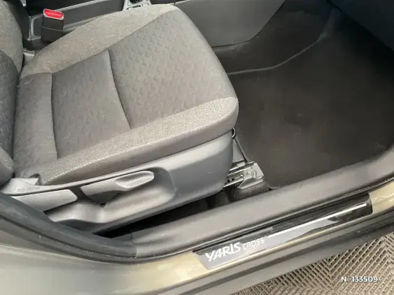 TOYOTA YARIS CROSS I - voiture d'occasion - Photo 26