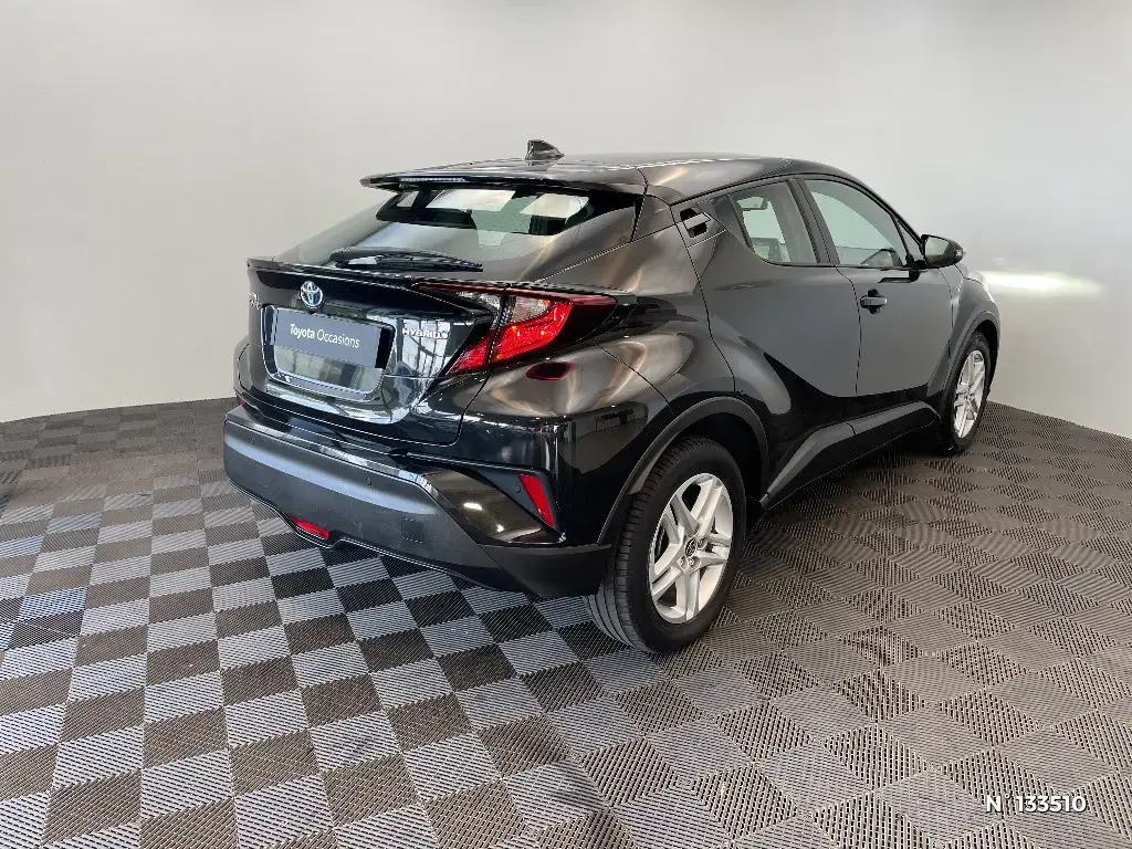 TOYOTA C-HR - Miniature 2