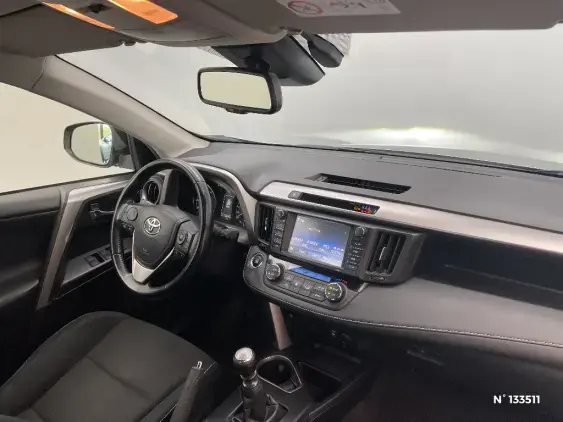 TOYOTA RAV4 IV - voiture d'occasion - Photo 10