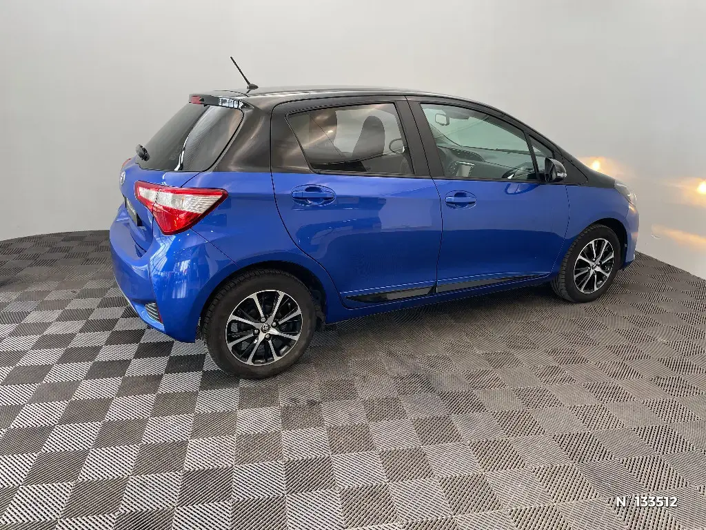 TOYOTA YARIS III - Miniature 2