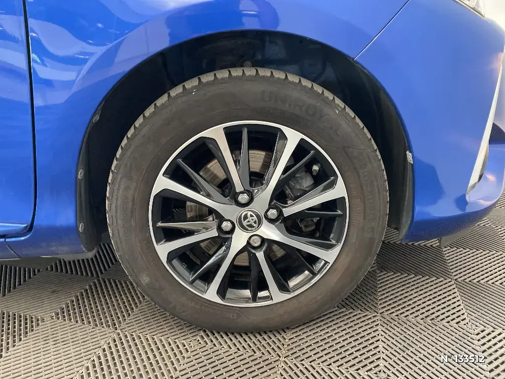 TOYOTA YARIS III - Miniature 4