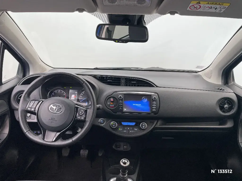 TOYOTA YARIS III - Miniature 5