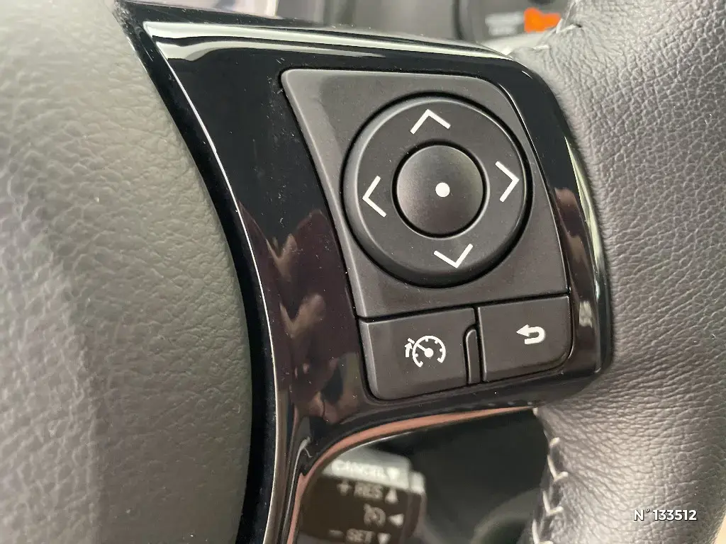 TOYOTA YARIS III - Miniature 17