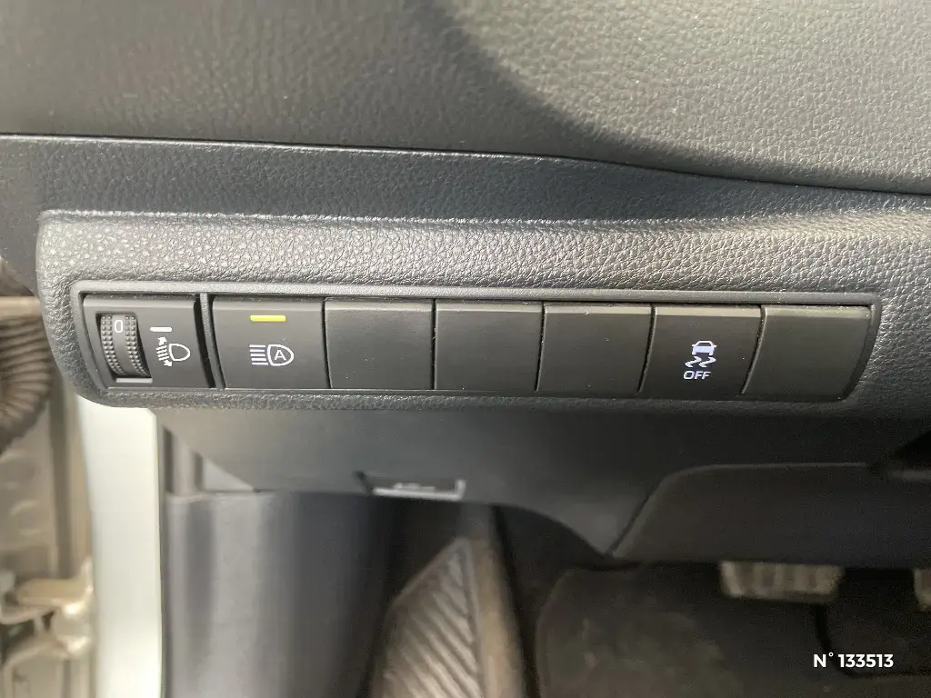 TOYOTA COROLLA XII - Miniature 11