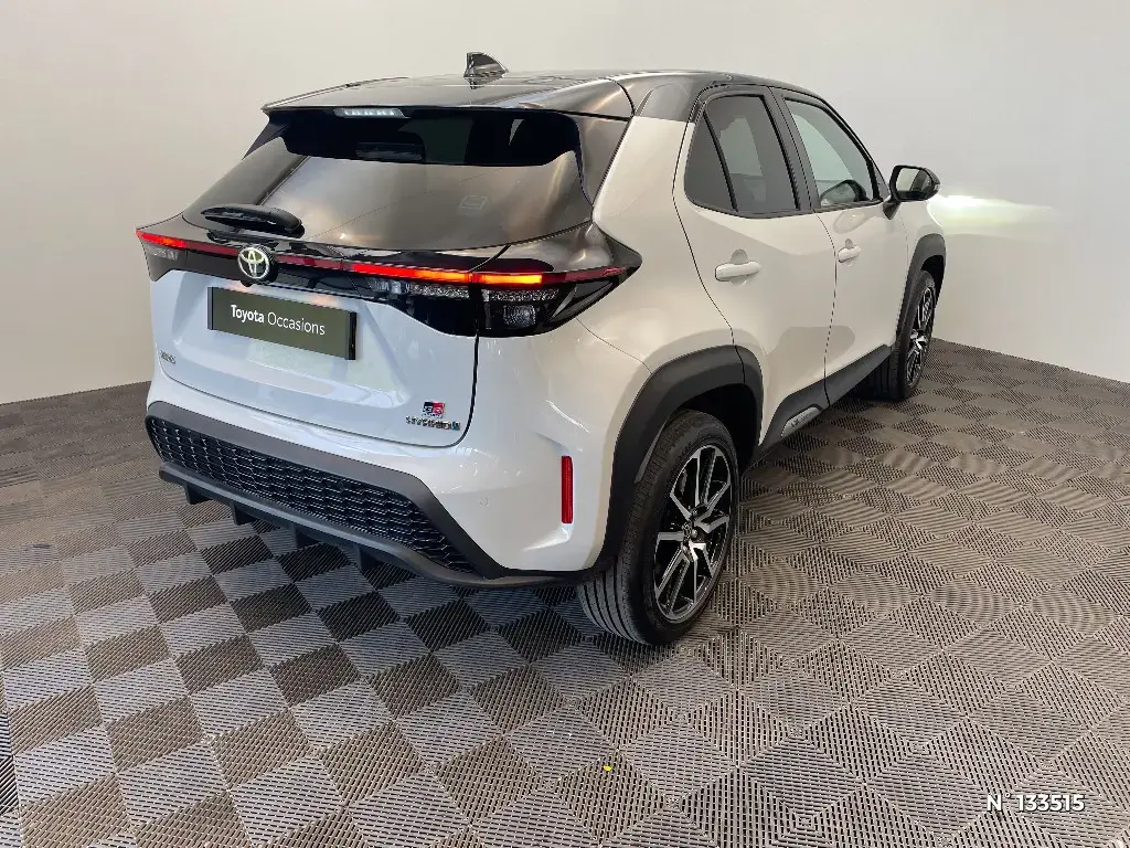 TOYOTA YARIS CROSS I - Miniature 2