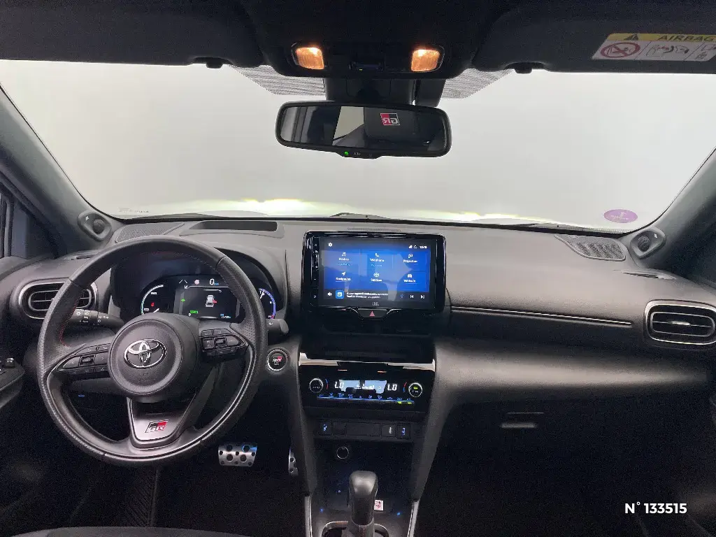 TOYOTA YARIS CROSS I - Miniature 6