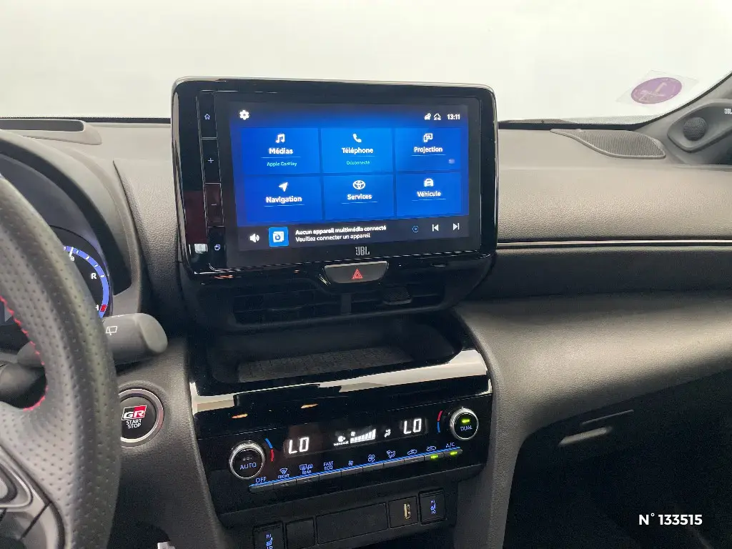 TOYOTA YARIS CROSS I - Miniature 7