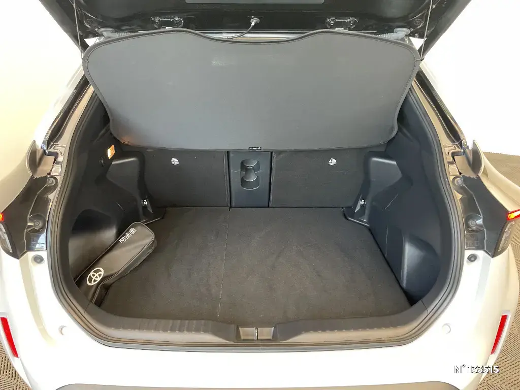 TOYOTA YARIS CROSS I - Miniature 10