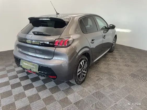 PEUGEOT 208 II - voiture d'occasion - Photo 4