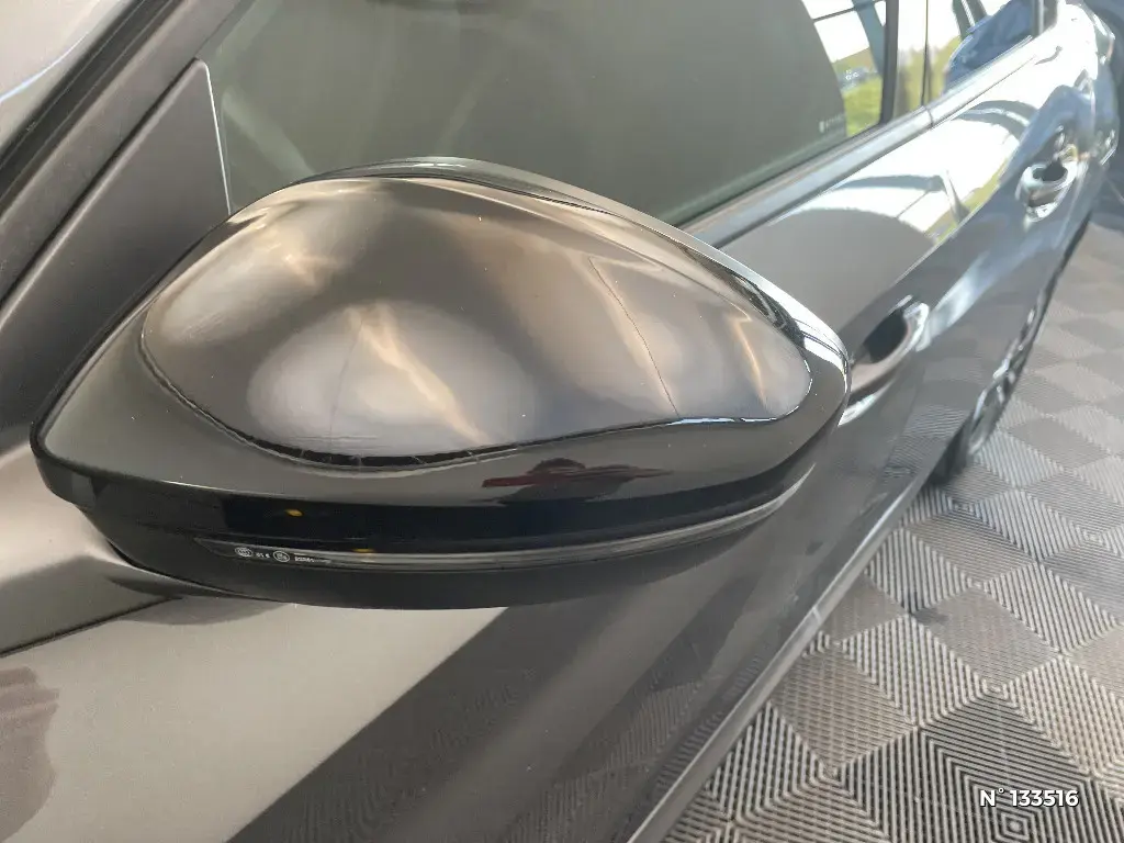 PEUGEOT 208 II - Miniature 24