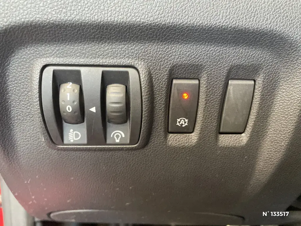 RENAULT CAPTUR - Miniature 11
